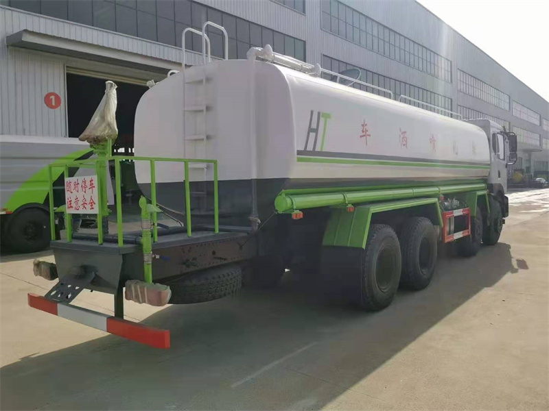 東風(fēng)大型灑水車 東風(fēng)大型灑水車